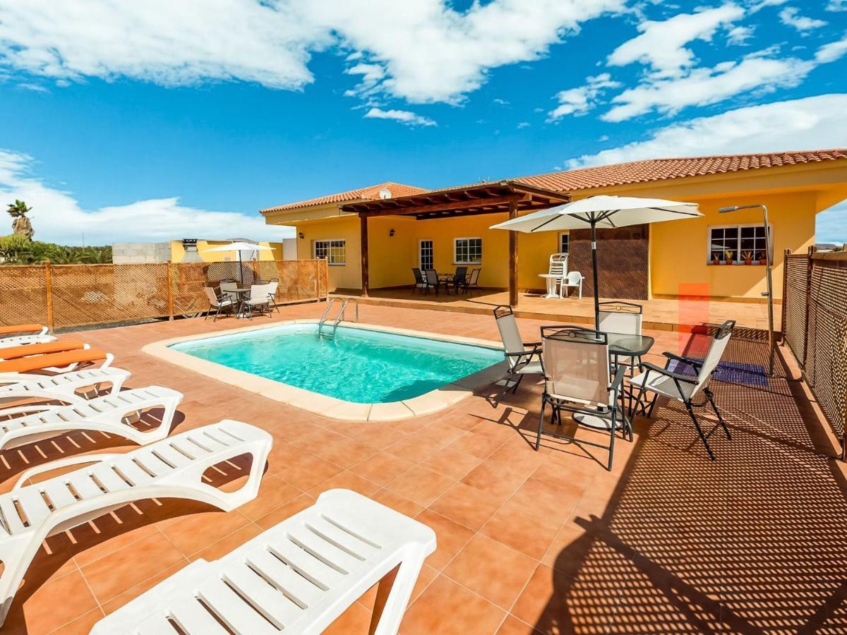 Belvilla By Oyo Chalet En Tuineje Para 6 Personas Ruang foto