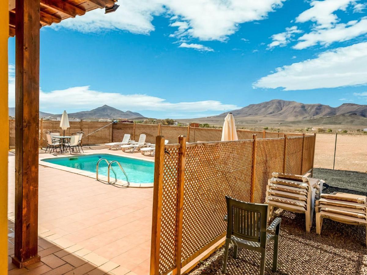 Belvilla By Oyo Chalet En Tuineje Para 6 Personas Ruang foto